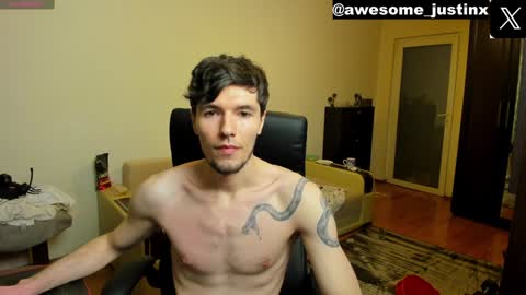 Snapshot of awesome_justin chatting on December 4, 2:48 pm Justin online show from December 4, 2:48 pm