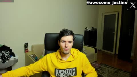 Snapshot of awesome_justin chatting on December 9, 6:25 pm Justin online show from December 9, 6:25 pm