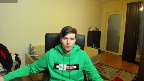 Snapshot of awesome_justin chatting on January 13, 4:50 am Justin online show from January 13, 4:50 am