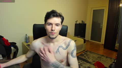 Snapshot of awesome_justin chatting on January 15, 11:30 pm Justin online show from January 15, 11:30 pm