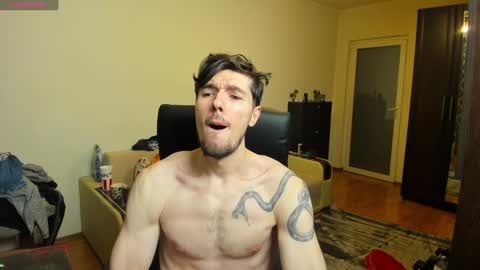 Snapshot of awesome_justin chatting on January 27, 6:41 am Justin online show from January 27, 6:41 am