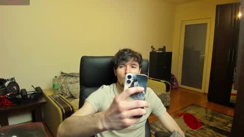 Snapshot of awesome_justin chatting on February 23, 1:10 pm Justin online show from February 23, 1:10 pm