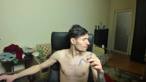 Snapshot of awesome_justin chatting on November 18, 6:12 pm Justin online show from November 18, 6:12 pm