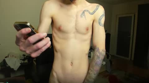 Snapshot of awesome_justin chatting on December 15, 12:26 am Justin online show from December 15, 12:26 am