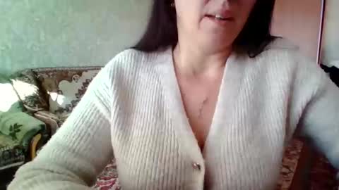 Snapshot of awesomeladyy chatting on November 1, 10:06 am awesomeladyy online show from November 1, 10:06 am