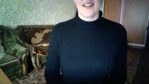 Snapshot of awesomeladyy chatting on November 4, 8:24 am awesomeladyy online show from November 4, 8:24 am