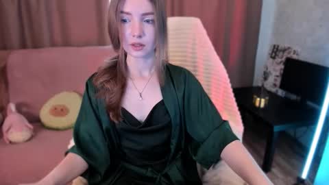 Snapshot of awocato chatting on October 22, 7:19 am Alia online show from October 22, 7:19 am