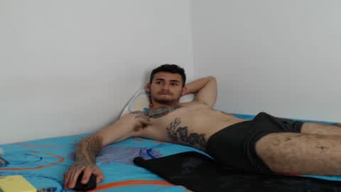 Axel online show from January 7, 7:59 pm