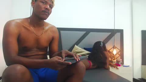 axel_black1 online show from February 3, 6:17 pm