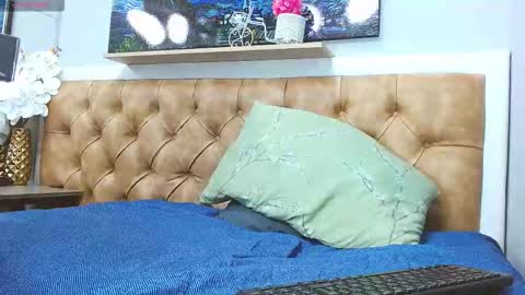 Snapshot of axel_castillo21 chatting on January 8, 8:11 pm Axel online show from January 8, 8:11 pm