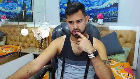 Snapshot of axel_castillo21 chatting on January 14, 3:39 pm Axel online show from January 14, 3:39 pm