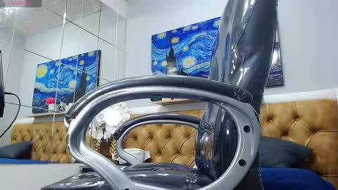 Snapshot of axel_castillo21 chatting on February 17, 1:46 am Axel online show from February 17, 1:46 am