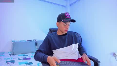 AXEL online show from October 22, 11:54 am