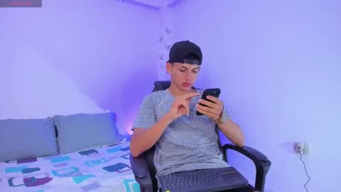 AXEL online show from October 23, 11:42 am