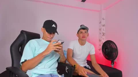 AXEL online show from November 17, 7:19 pm