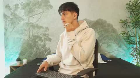 axel_draven online show from January 19, 11:25 am