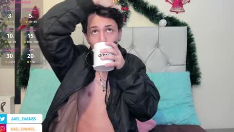 Snapshot of axel_evanss chatting on December 6, 12:49 pm Axel Evanss online show from December 6, 12:49 pm