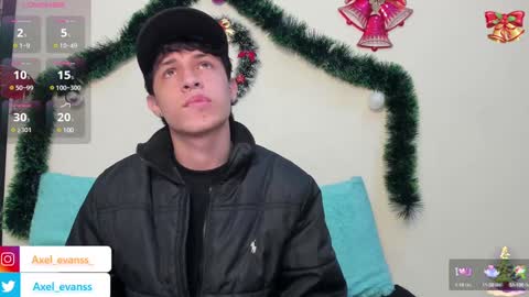 Snapshot of axel_evanss chatting on December 27, 1:28 pm Axel Evanss online show from December 27, 1:28 pm