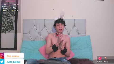 Snapshot of axel_evanss chatting on January 15, 12:58 pm Axel Evanss online show from January 15, 12:58 pm