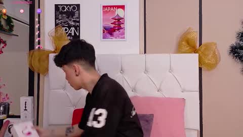 Axel Evanss online show from December 4, 12:47 pm