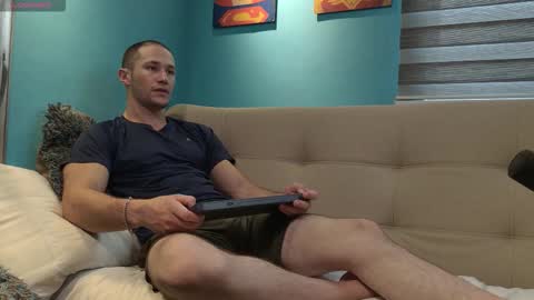 Snapshot of axel_fairchaild chatting on October 4, 2:26 pm Axel Fairchaild online show from October 4, 2:26 pm
