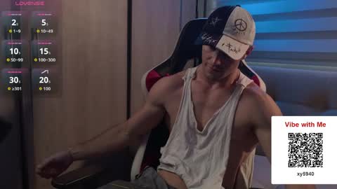 Axel Fairchaild online show from April 18, 12:42 pm