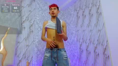 AXEL  online show from December 4, 12:25 pm