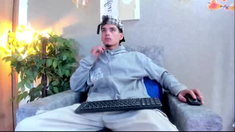 Snapshot of axel_wiliams chatting on October 8, 6:05 pm axel  online show from October 8, 6:05 pm