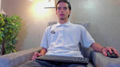 axel  online show from January 15, 11:48 am