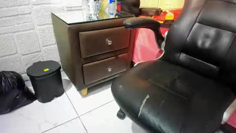 Axell Cross2 online show from April 21, 2:51 am