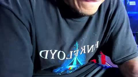 Axell Cross2 online show from April 22, 1:30 am