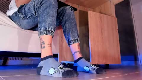 Snapshot of axellcollins chatting on January 24, 8:22 pm im your little femboy ALEX online show from January 24, 8:22 pm