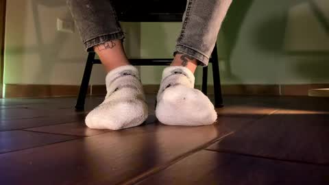 Snapshot of axellcollins chatting on March 2, 9:22 pm im your little femboy ALEX online show from March 2, 9:22 pm