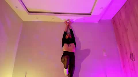 Snapshot of axellcollins chatting on March 11, 1:48 am im your little femboy ALEX online show from March 11, 1:48 am