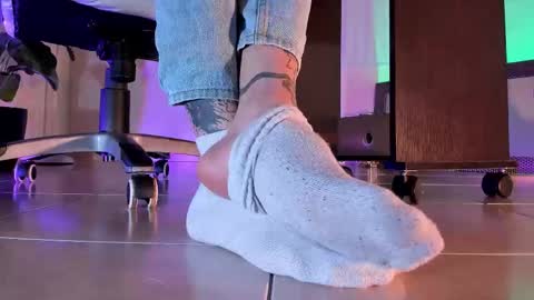 Snapshot of axellcollins chatting on October 8, 9:45 pm im your little femboy ALEX online show from October 8, 9:45 pm