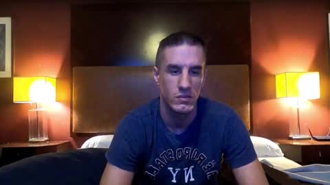 Axl online show from December 19, 4:02 am