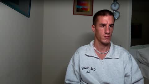 Axl online show from October 2, 10:50 pm