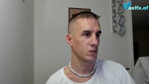 Axl online show from October 23, 2:22 am