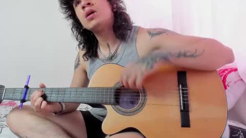 Axel Kush online show from April 29, 5:30 pm