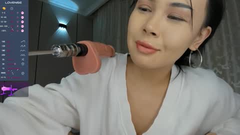 Aya online show from September 19, 3:13 pm