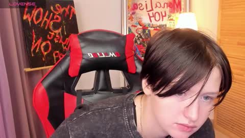 ayaks online show from September 17, 8:27 am