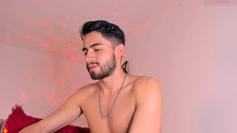 Snapshot of aydan_stiven9 chatting on December 5, 8:00 pm AYDAN STIVEN OF AYDANSTIVEN online show from December 5, 8:00 pm