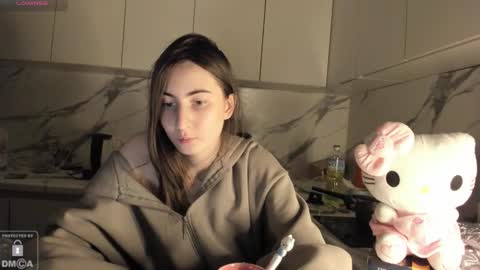 Ayesha online show from February 2, 5:11 pm