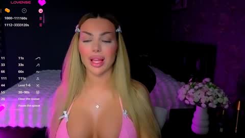  Ayla Demir  online show from March 29, 8:53 pm