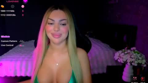  Ayla Demir  online show from April 3, 8:51 pm