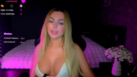  Ayla Demir  online show from April 10, 9:08 pm