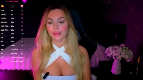  Ayla Demir  online show from April 16, 9:39 pm