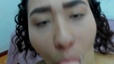 Snapshot of ayla_martinez chatting on January 6, 3:09 am Ayla online show from January 6, 3:09 am