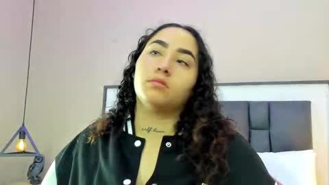 Snapshot of ayla_martinez chatting on September 17, 2:13 am Ayla online show from September 17, 2:13 am