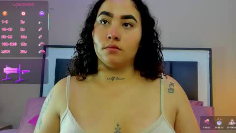 Snapshot of ayla_martinez chatting on September 24, 2:26 am Ayla online show from September 24, 2:26 am